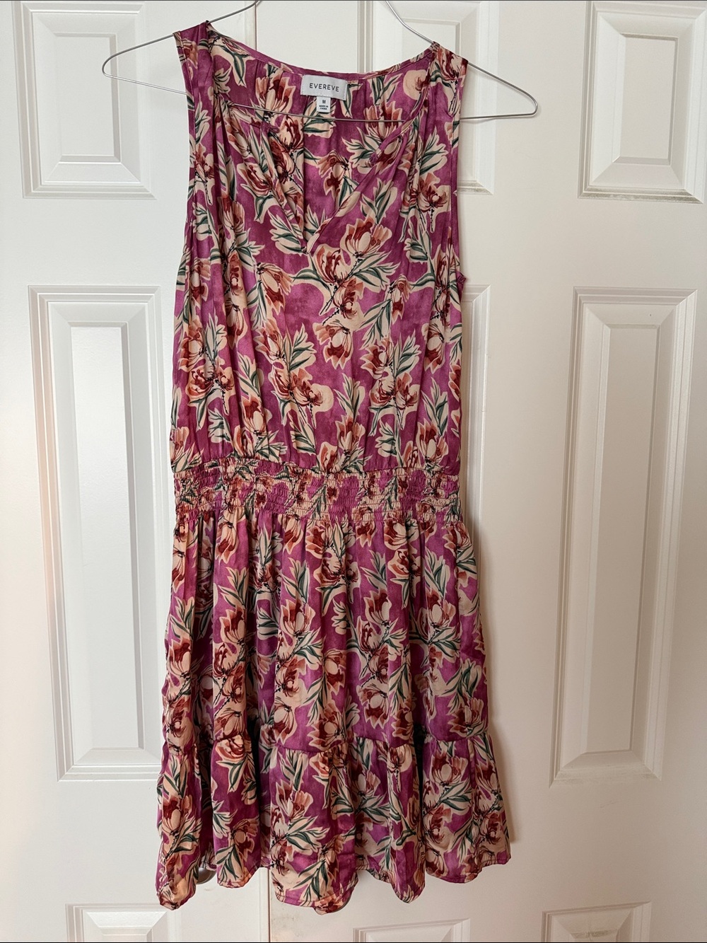 Evereve Floral Magenta Tiered Sleeveless Dress